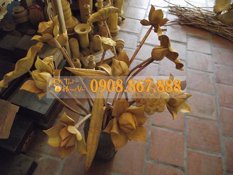 Hoa sen gỗ để bàn thờ