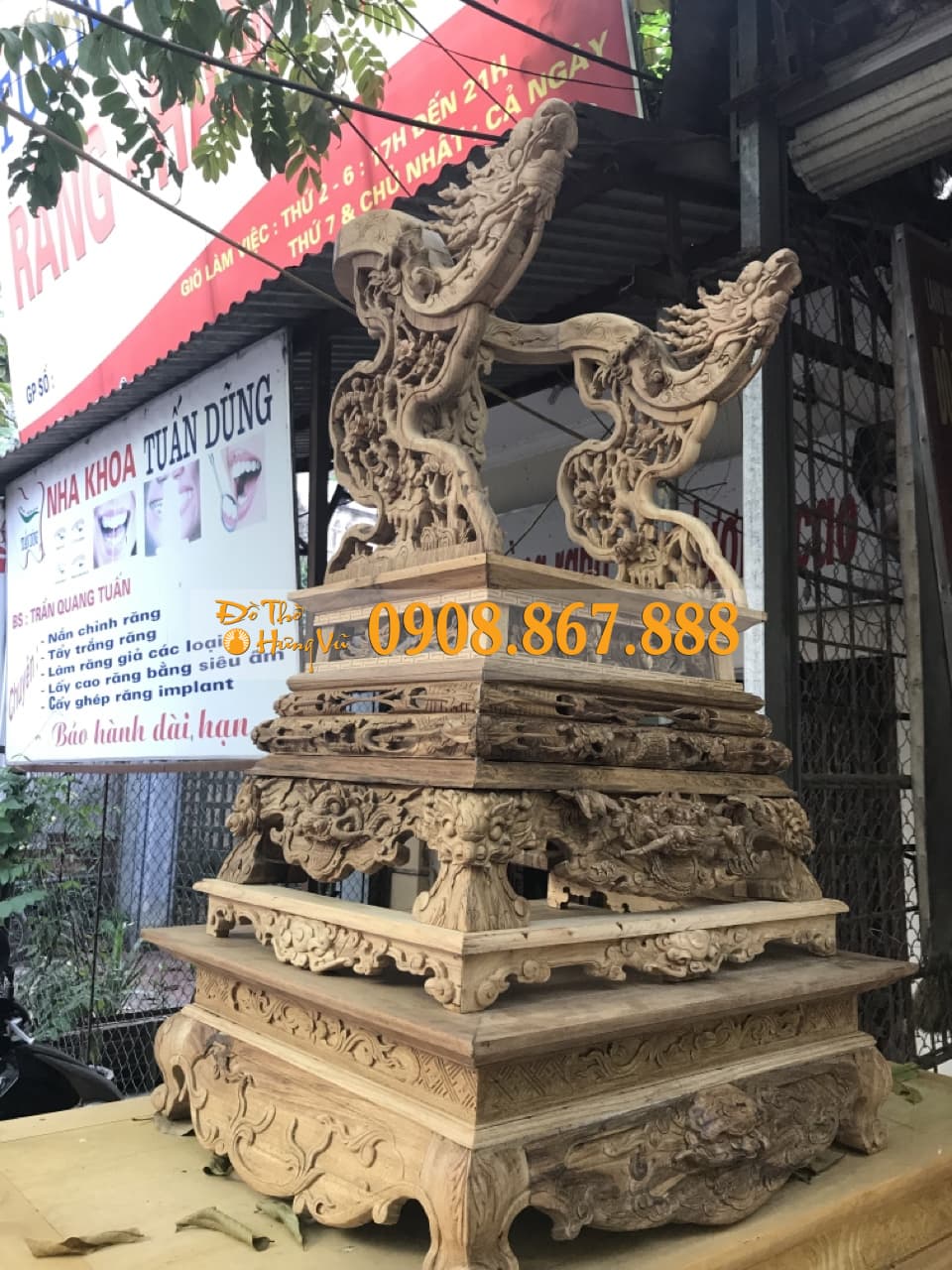 Ngai Thờ Bằng Gỗ Gụ 001 Ngai Thờ Bằng Gỗ Gụ 001