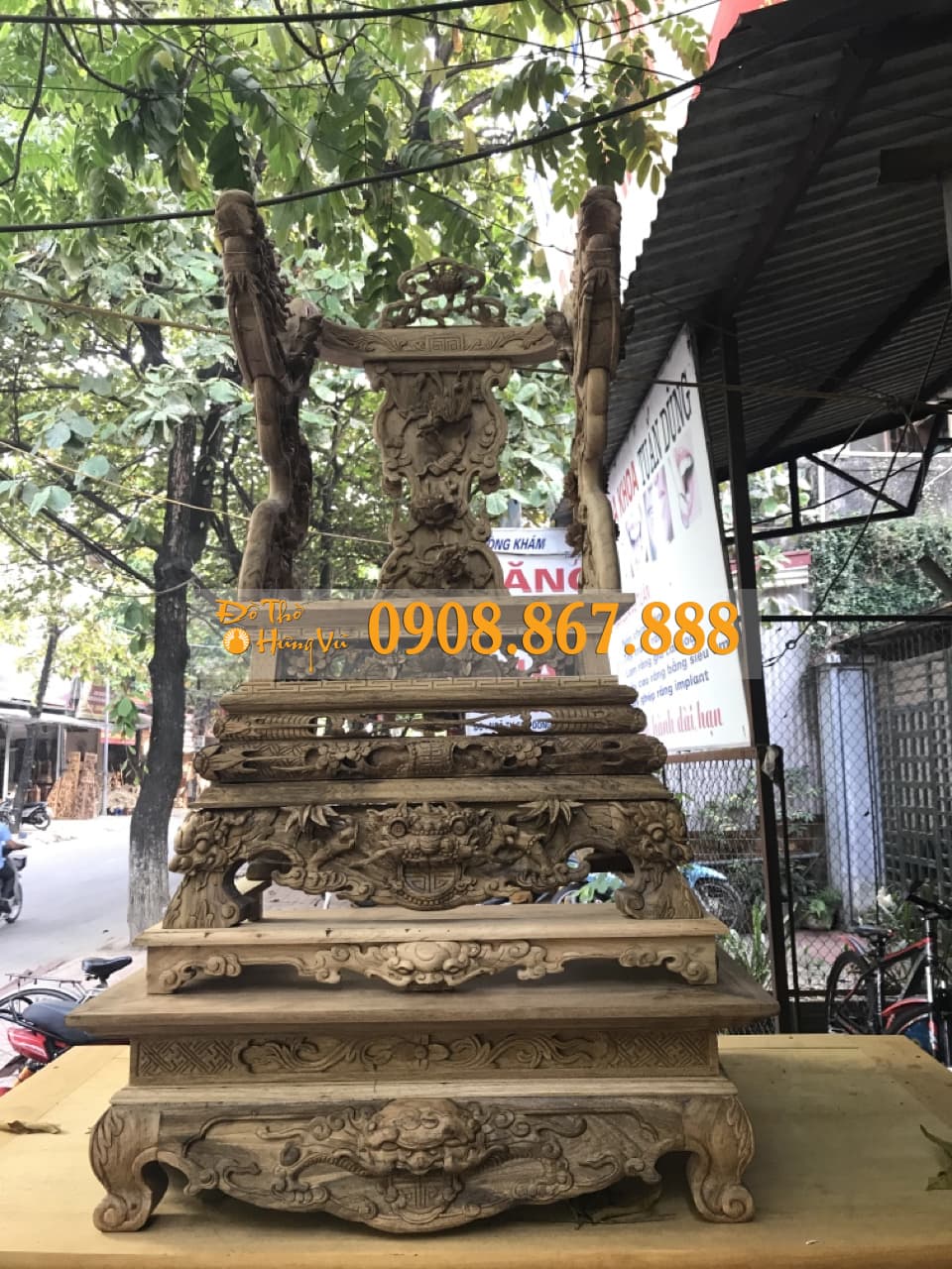 Ngai Thờ Bằng Gỗ Gụ 001 Ngai Thờ Bằng Gỗ Gụ 001