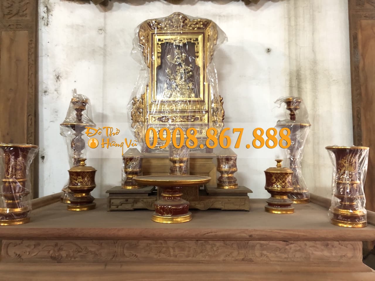 Bộ Đài Nến Thờ Trang Trí Trên Bàn Thờ .