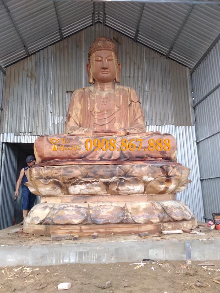 Tượng Phật Gỗ Mít Lớn Nhất Việt Nam .