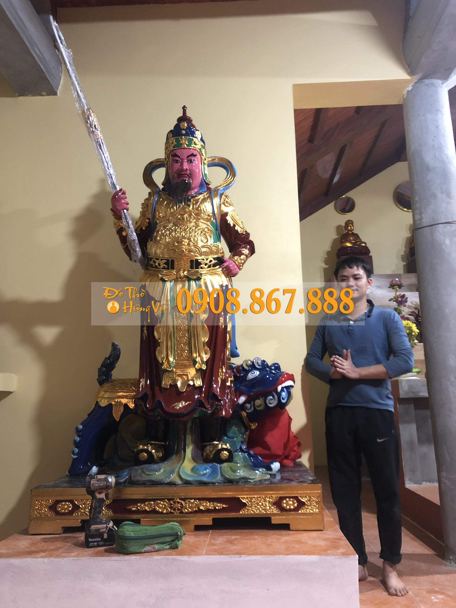 Tượng Hộ Pháp Bằng Gỗ