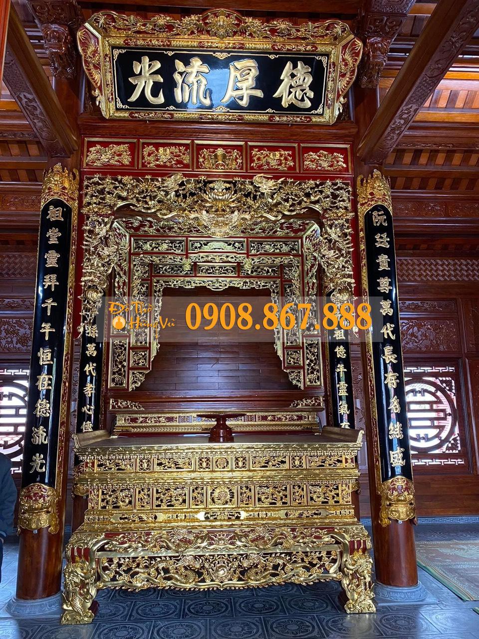 Nội thất phòng thờ Quảng Ninh