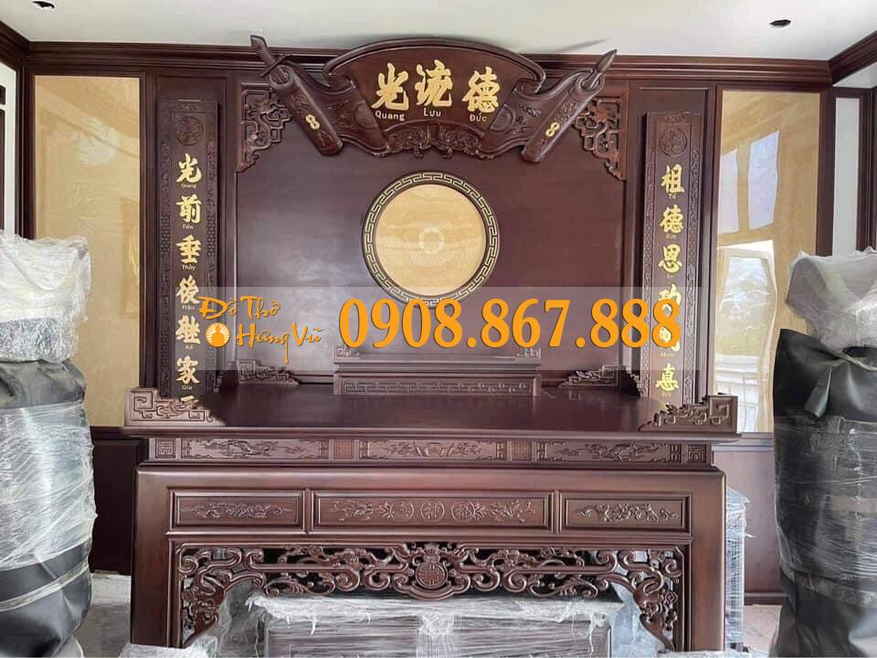 Hoành Phi Đức Lưu Quang