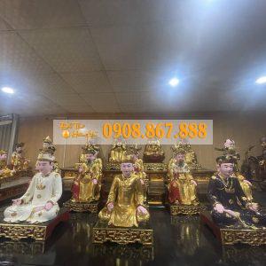 Tượng Ông Hoàng Thếp Vàng